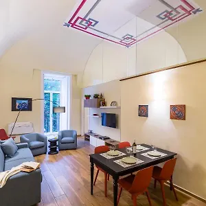 https://apartment-in-the-heart-of-nightlife-by-wonderful-italy.hotels-amalfi.com